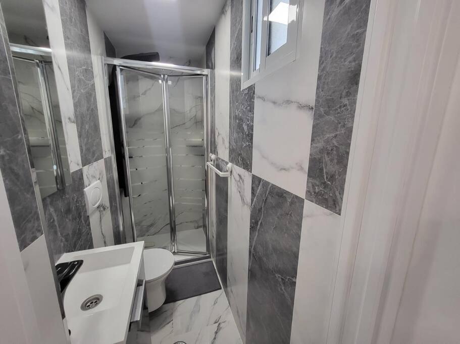 Las Canteras New 2 Bedrooms Flat At The Beach Parking Optional Las Palmas de Gran Canaria Bagian luar foto