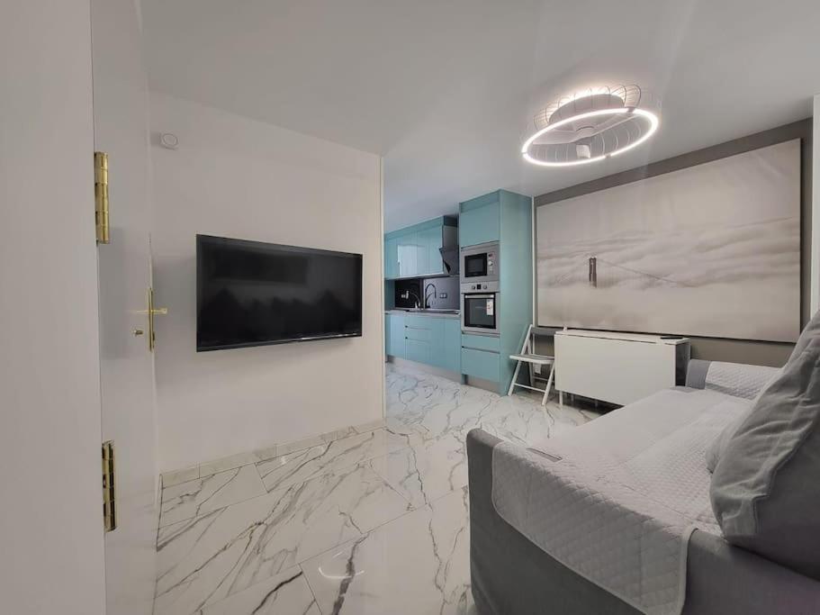 Las Canteras New 2 Bedrooms Flat At The Beach Parking Optional Las Palmas de Gran Canaria Bagian luar foto