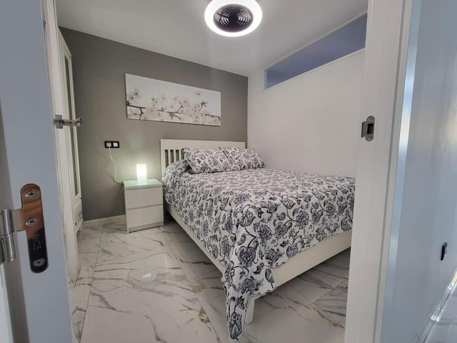 Las Canteras New 2 Bedrooms Flat At The Beach Parking Optional Las Palmas de Gran Canaria Bagian luar foto