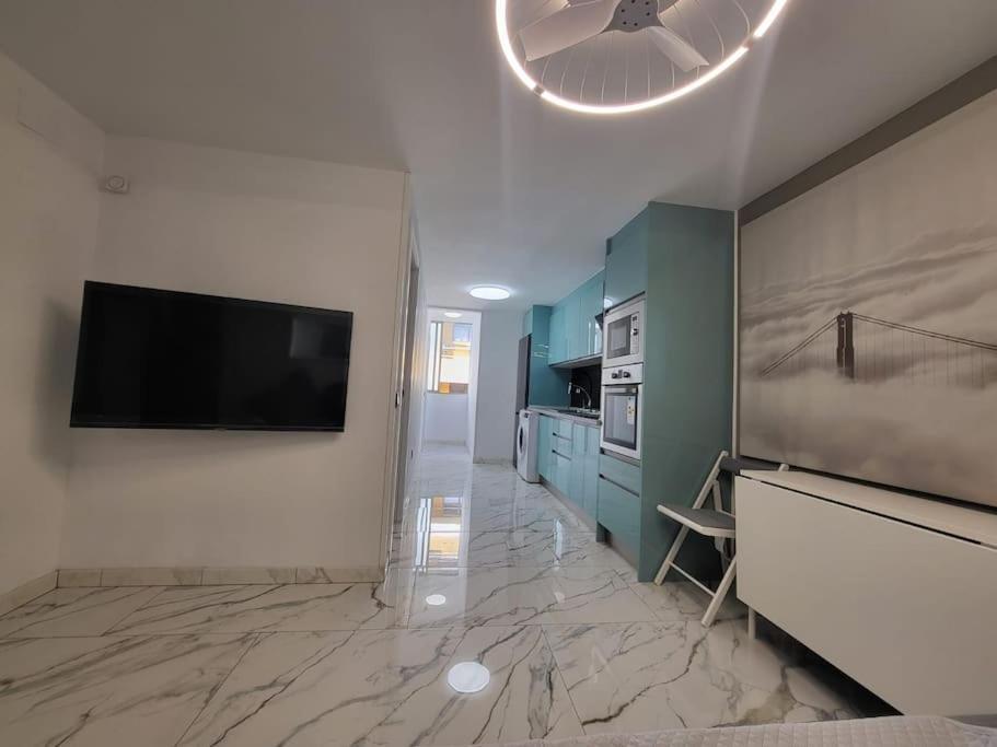 Las Canteras New 2 Bedrooms Flat At The Beach Parking Optional Las Palmas de Gran Canaria Bagian luar foto