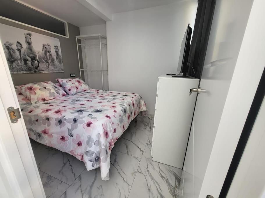 Las Canteras New 2 Bedrooms Flat At The Beach Parking Optional Las Palmas de Gran Canaria Bagian luar foto
